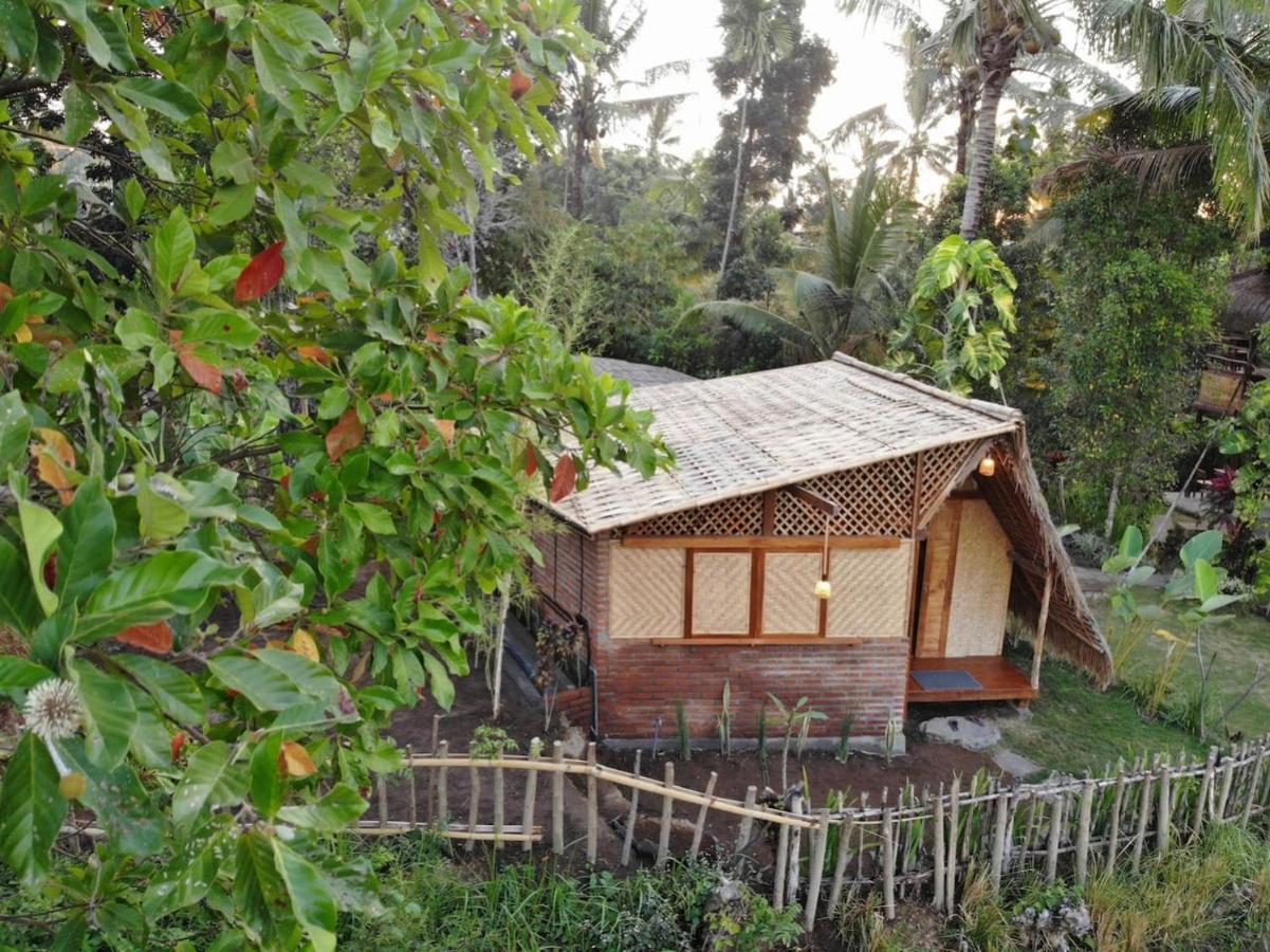 הוילה Ambengan Eco Hut By Valley And 7 Waterfalls מראה חיצוני תמונה